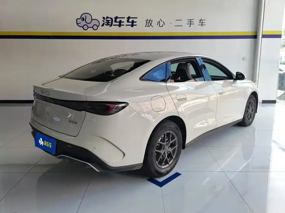 BYD Seal 06