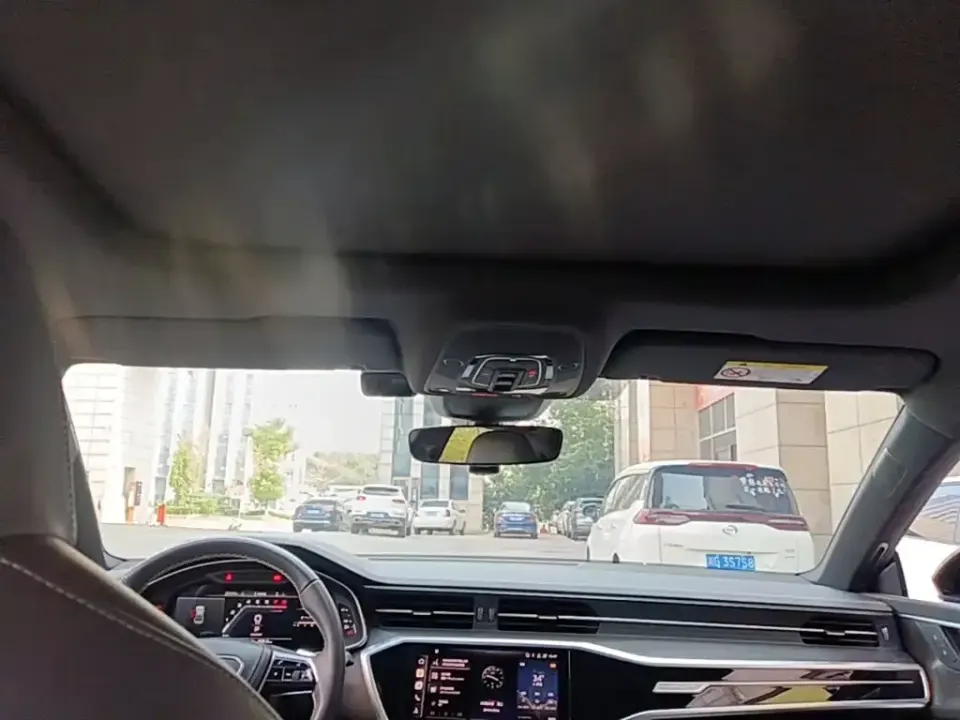 Audi A7L