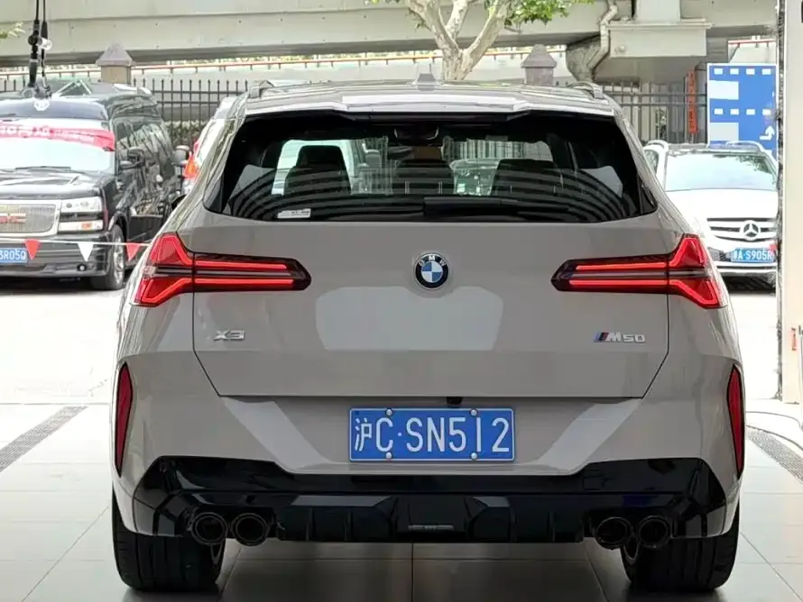 BMW X3 M50