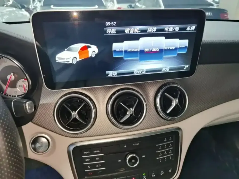 Mercedes-Benz GLA
