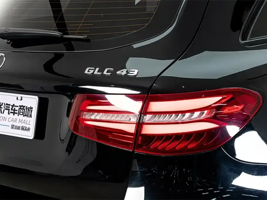 Mercedes-Benz GLC AMG