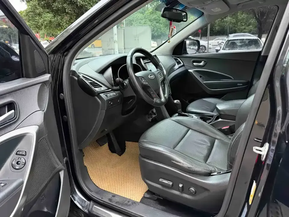Hyundai Santa Fe (Import)