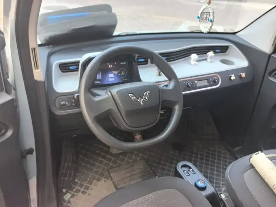 Wuling MINIEV