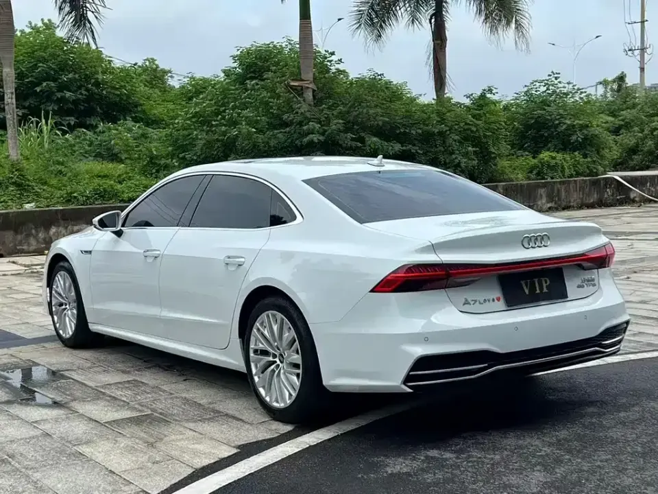 Audi A7L