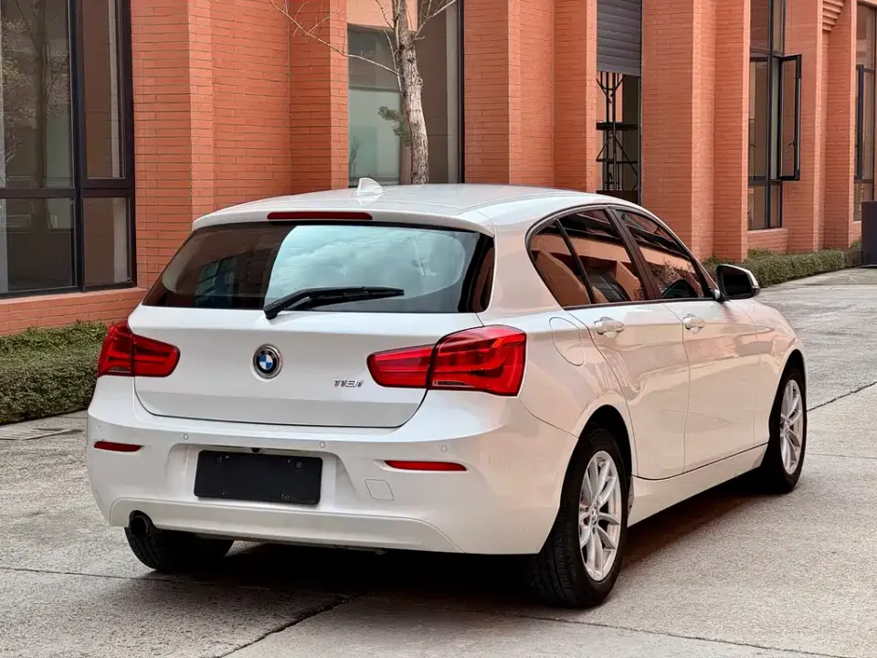 BMW 1 Series (Import)