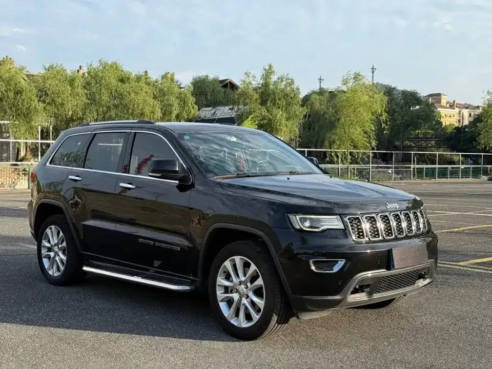 Jeep Grand Cherokee (Import)