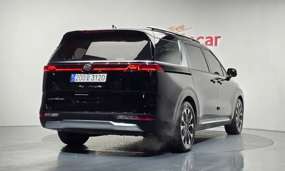 Kia Canival