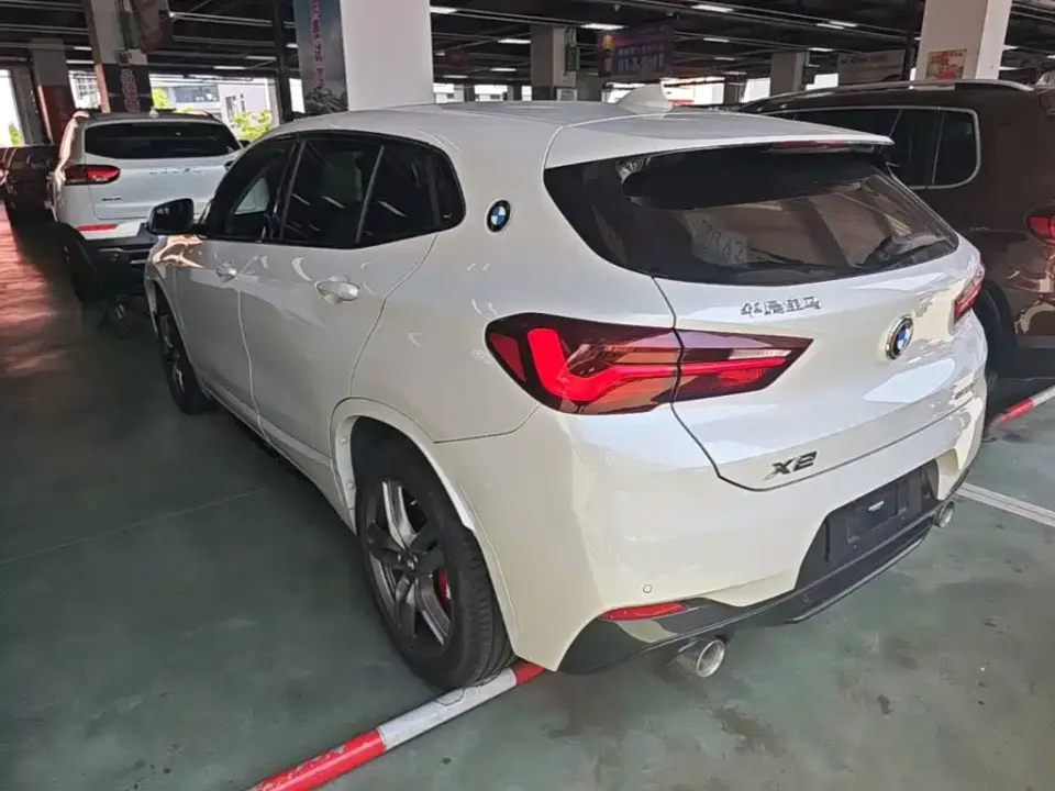 BMW X2