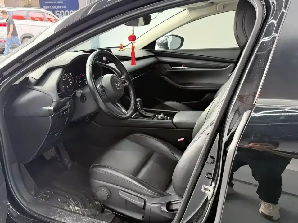Mazda 3 Axela