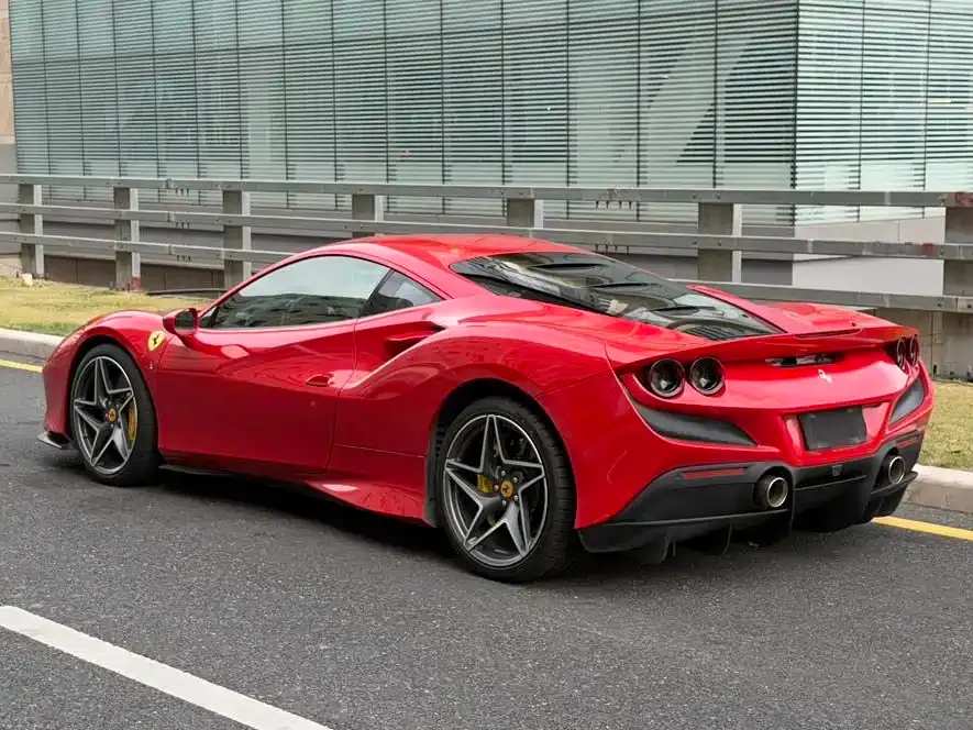 Ferrari F8