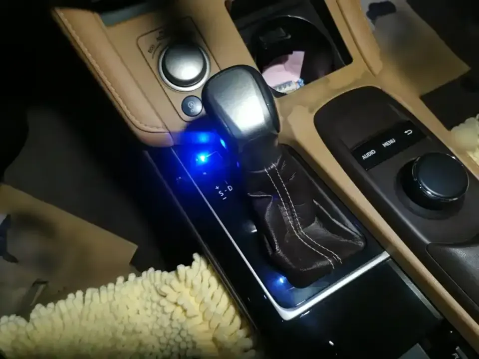 Lexus ES