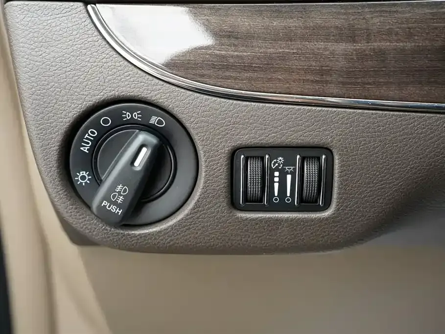 Chrysler Grand Voyager (Import)
