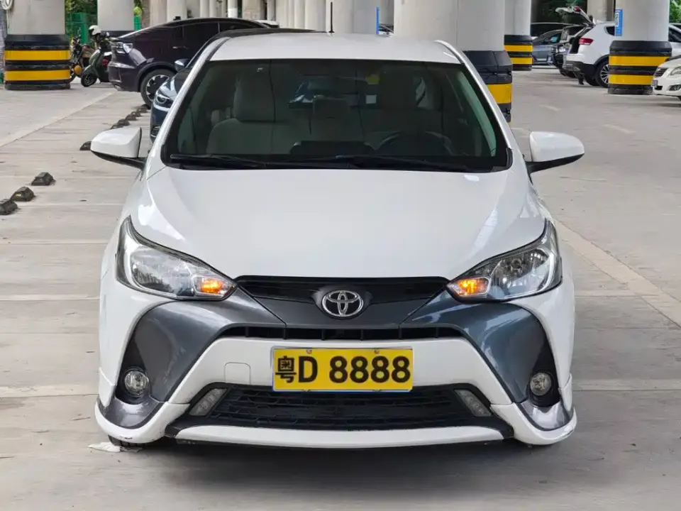Toyota Yaris L