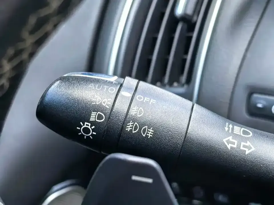 Infiniti Q50L