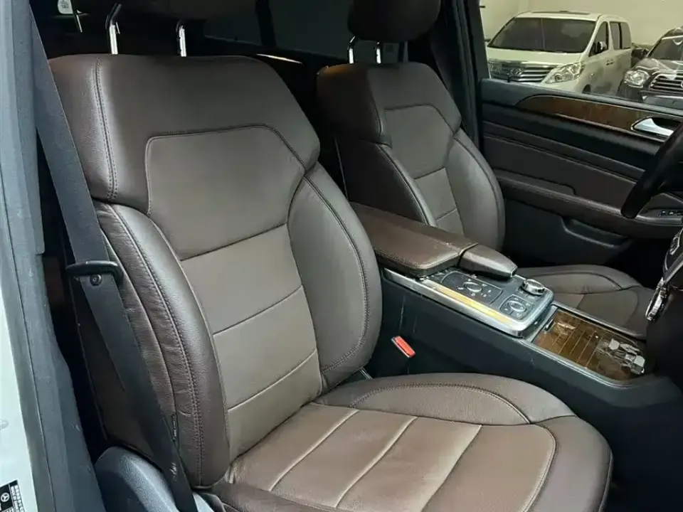 Mercedes-Benz M-Class