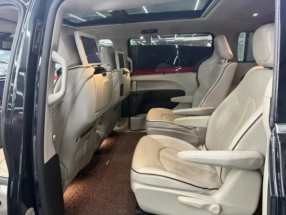 Chrysler Grand Voyager (Import)