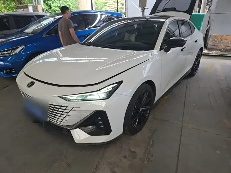 Changan UNI-V