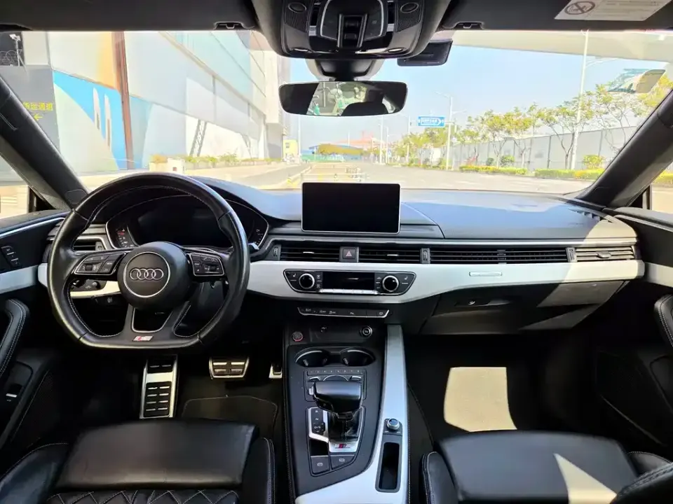 Audi S5