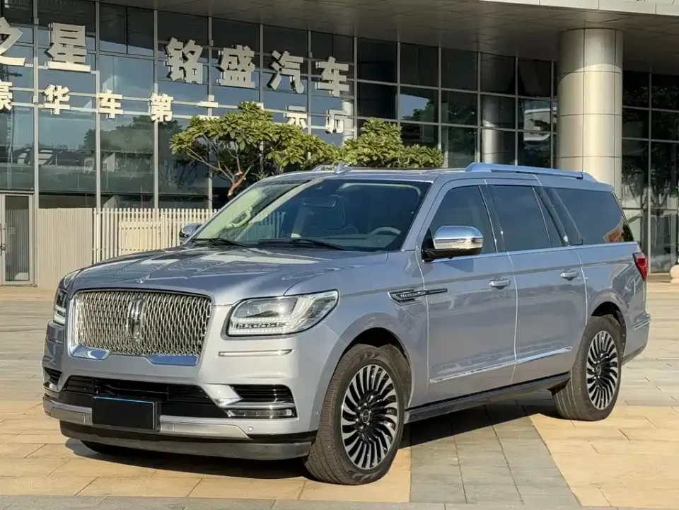 Lincoln Navigator