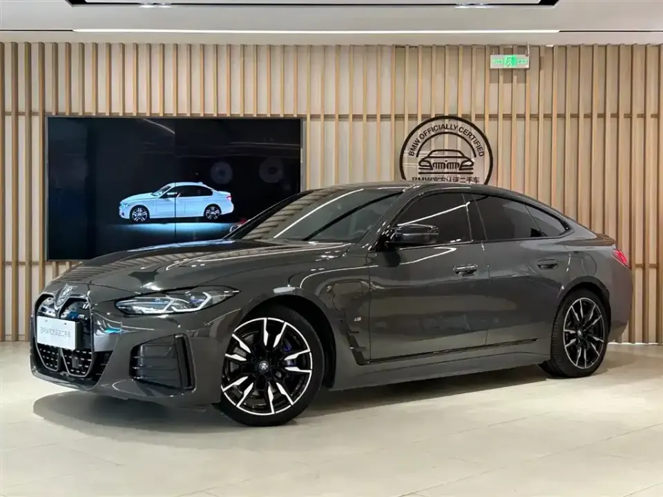 BMW i4