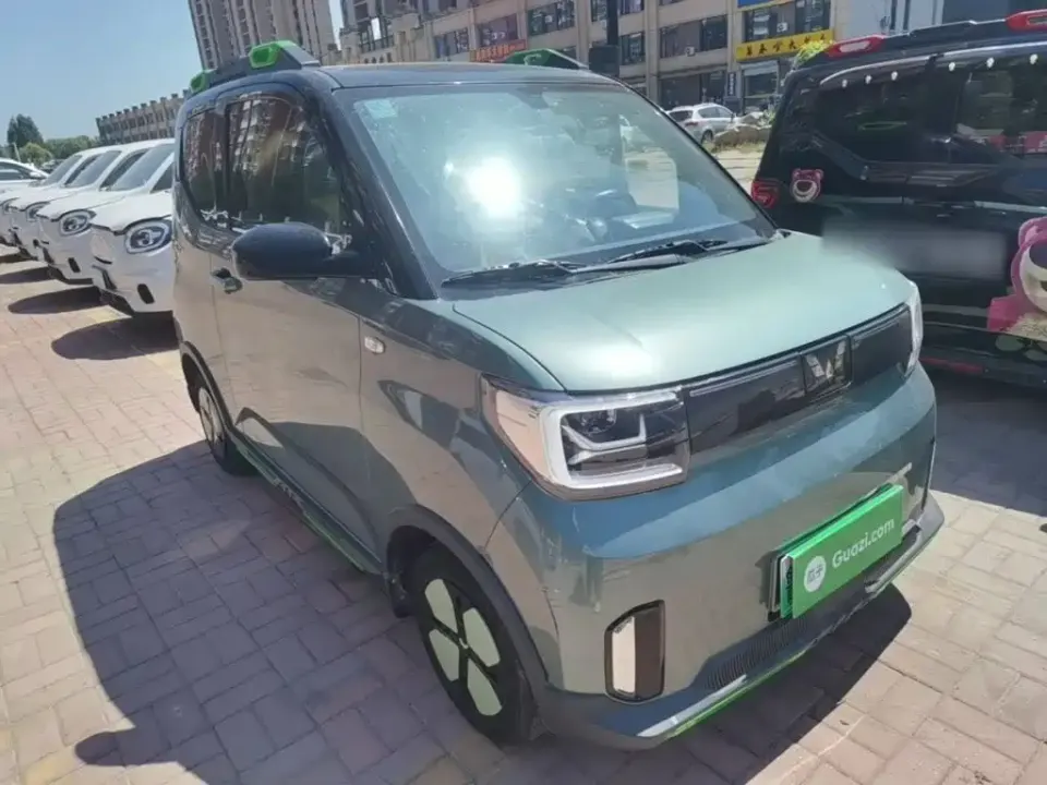 Wuling MINIEV