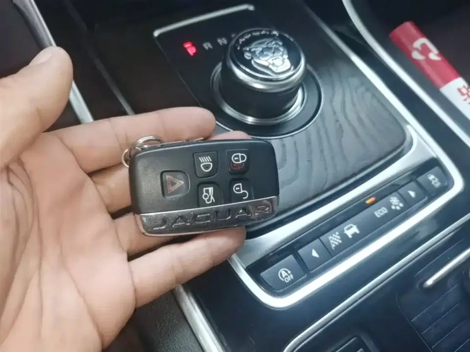 Jaguar XFL