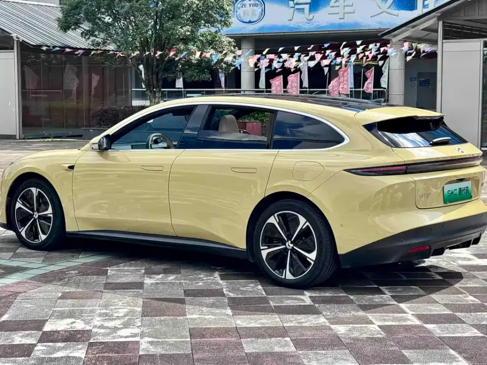Nio ET5T