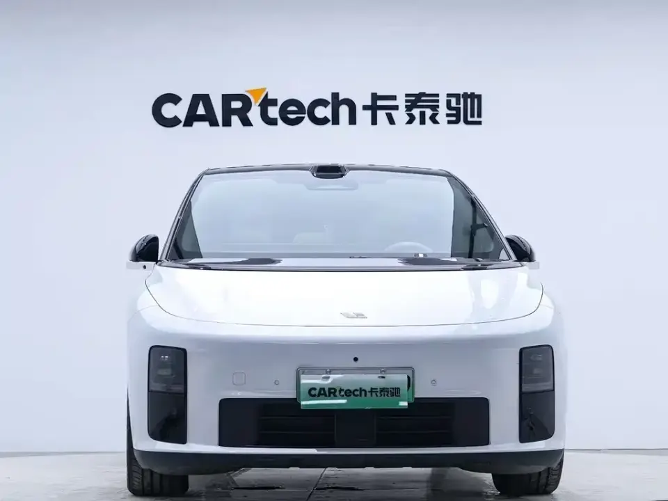 Li Li i6