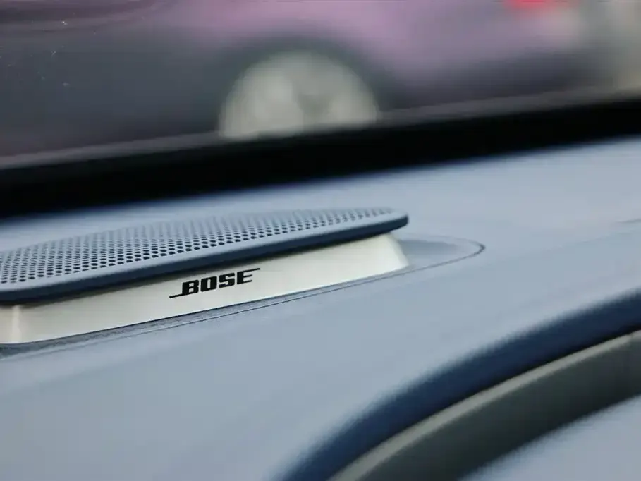 Roewe iMAX8