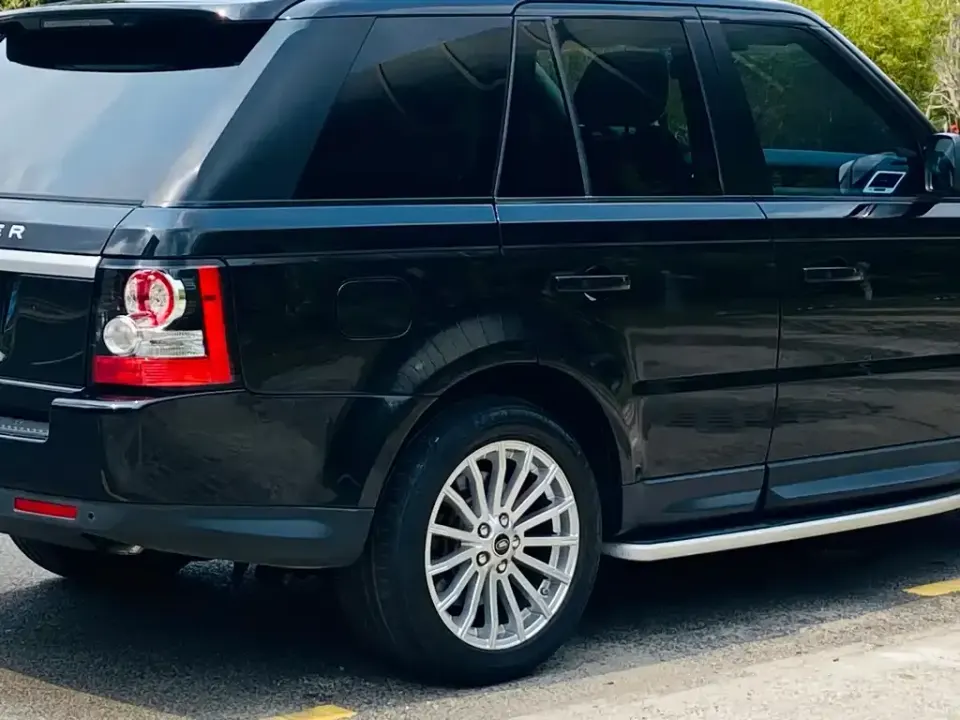 Land Rover Sport