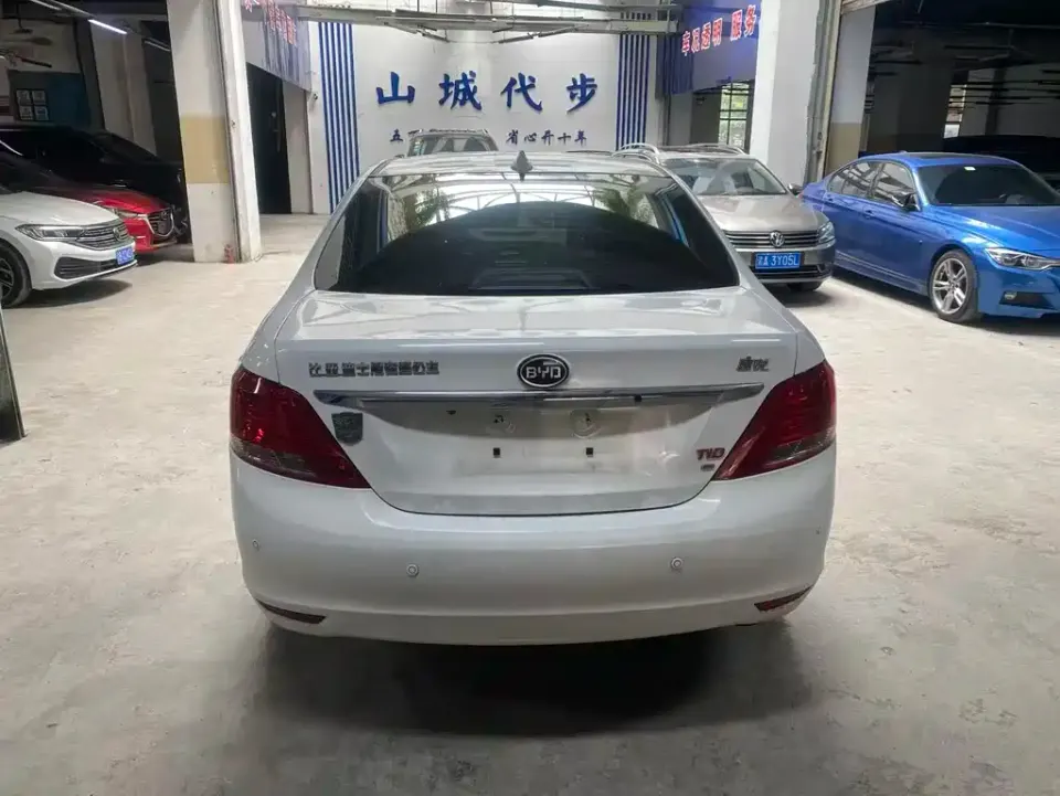 BYD Surui