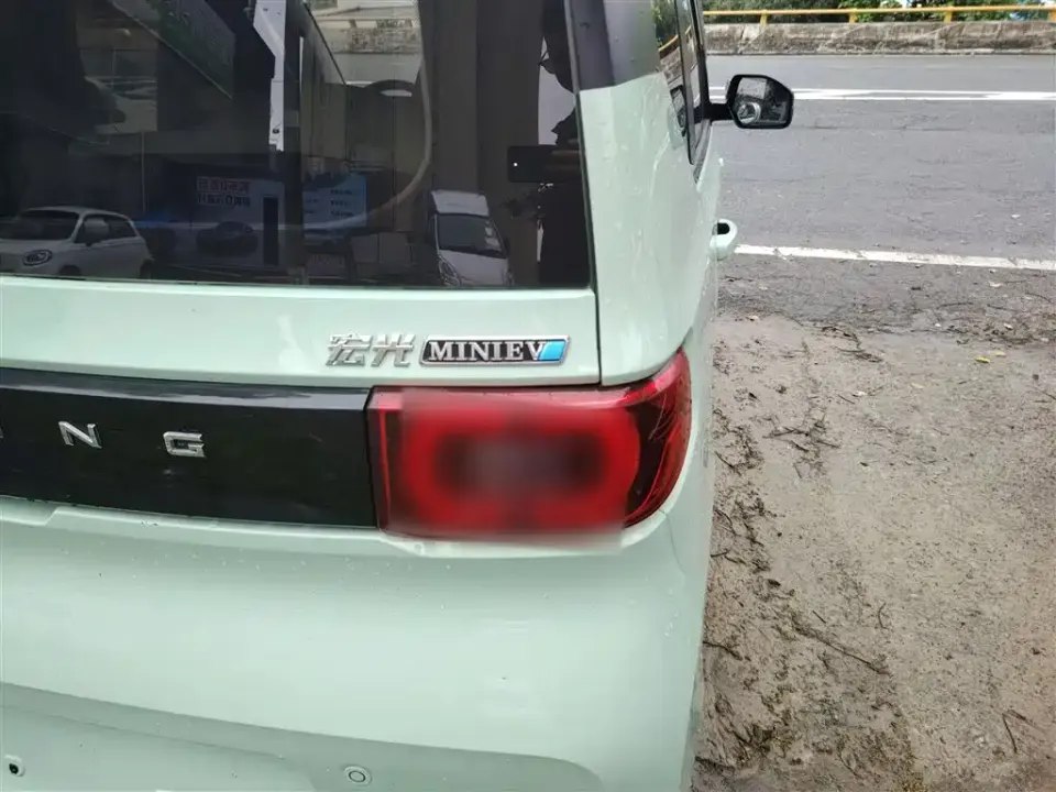 Wuling MINIEV