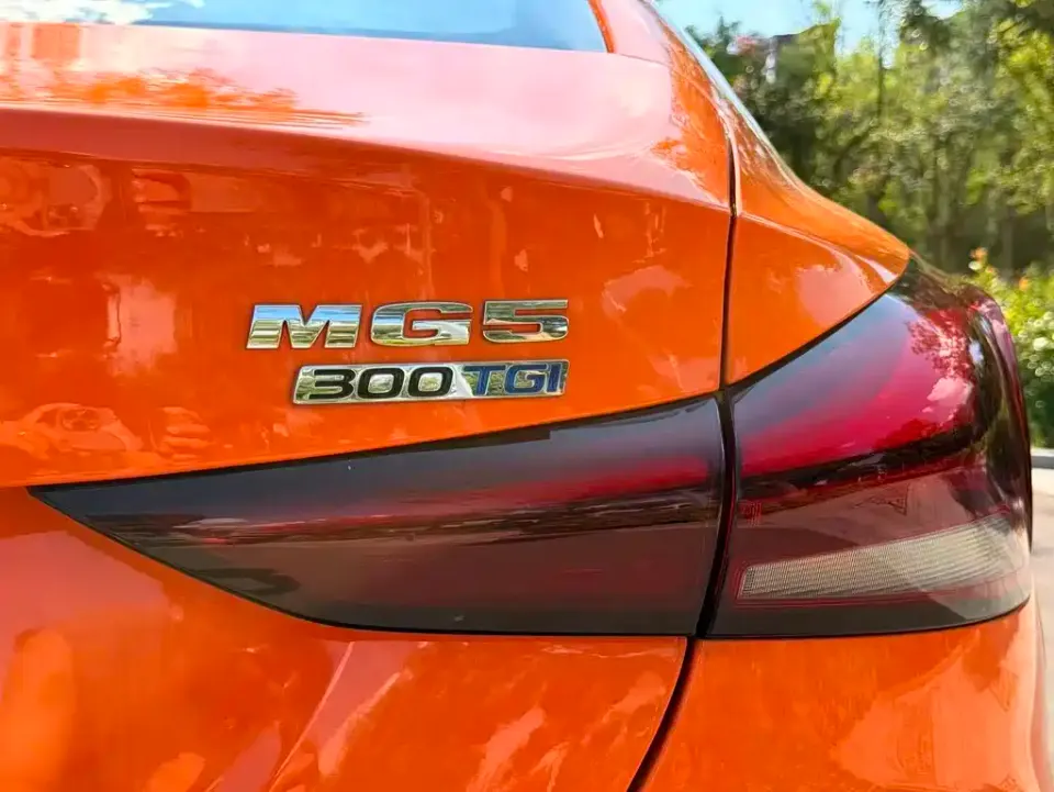 MG MG5