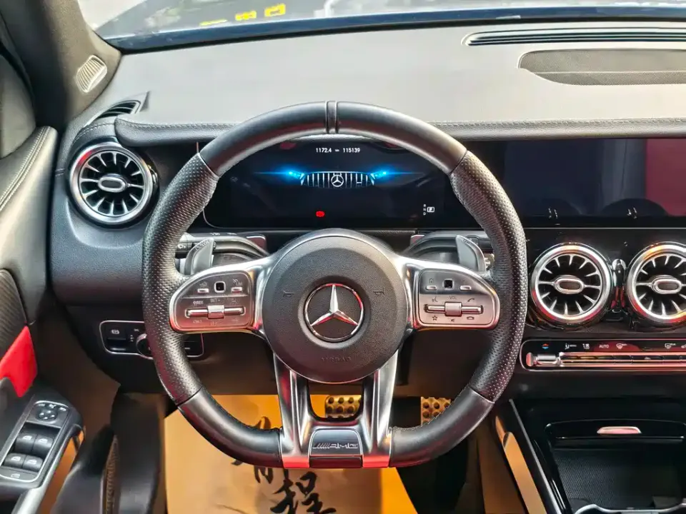 Mercedes-Benz GLB AMG