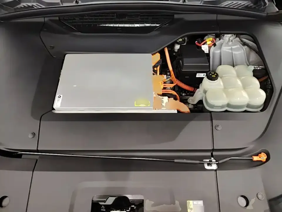 Nio EC6
