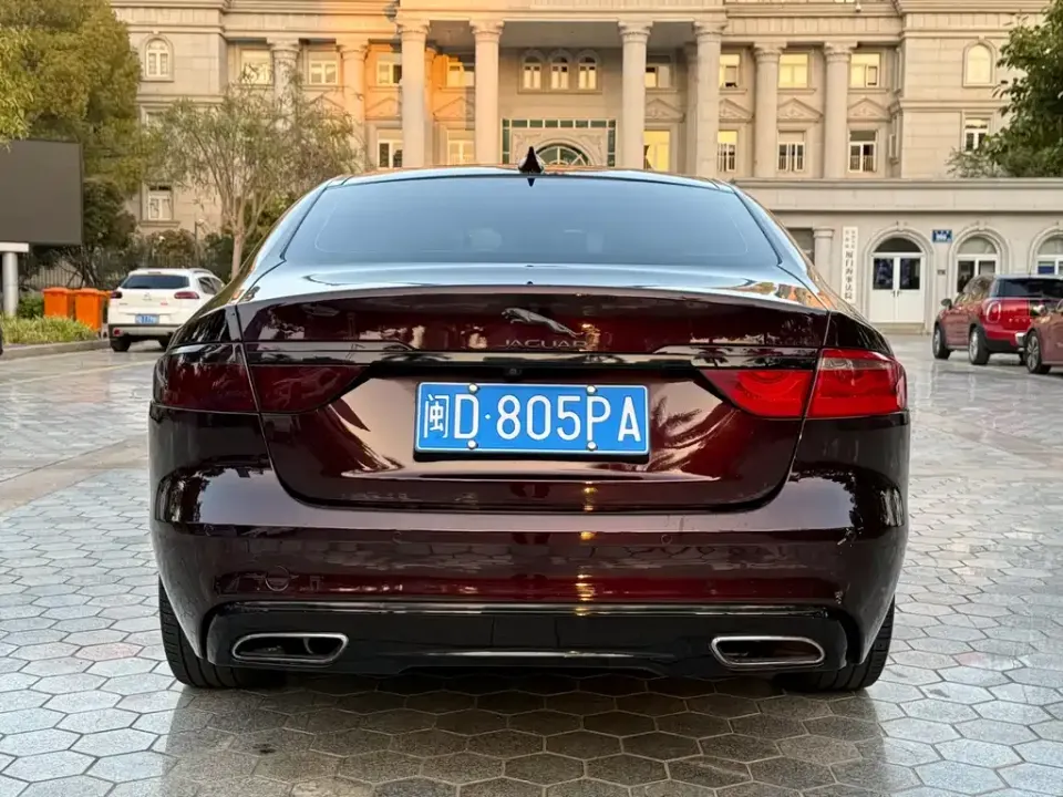 Jaguar XFL