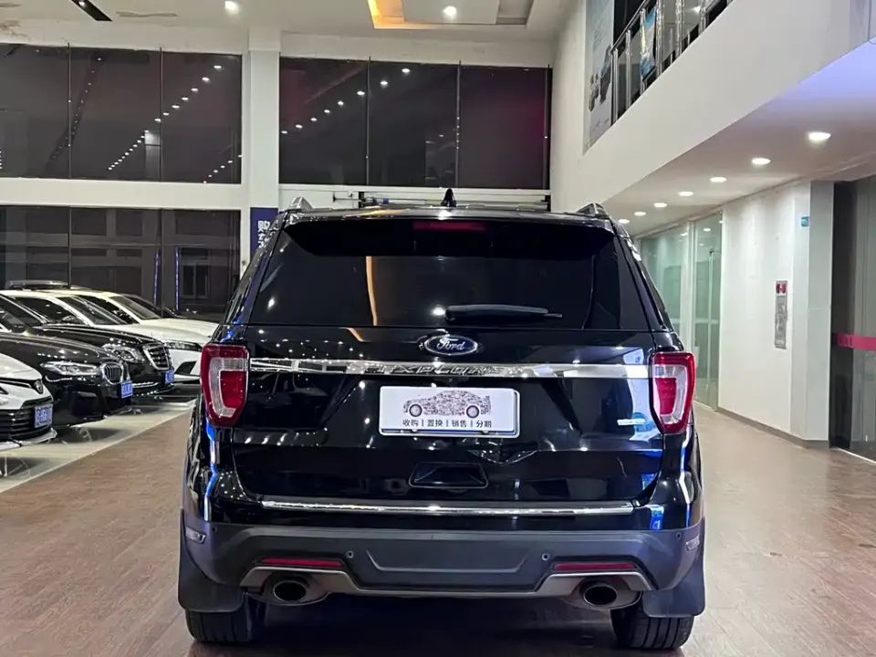 Ford Explorer (Import)