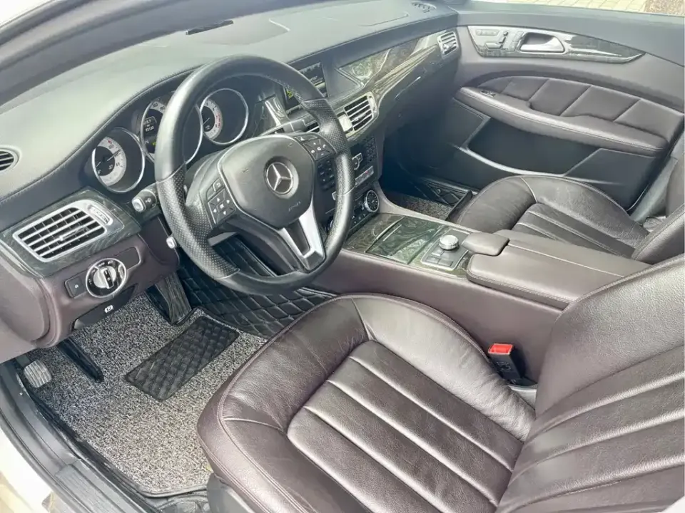 Mercedes-Benz CLS