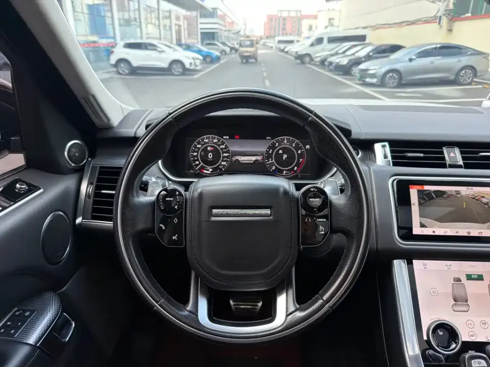 Land Rover Sport