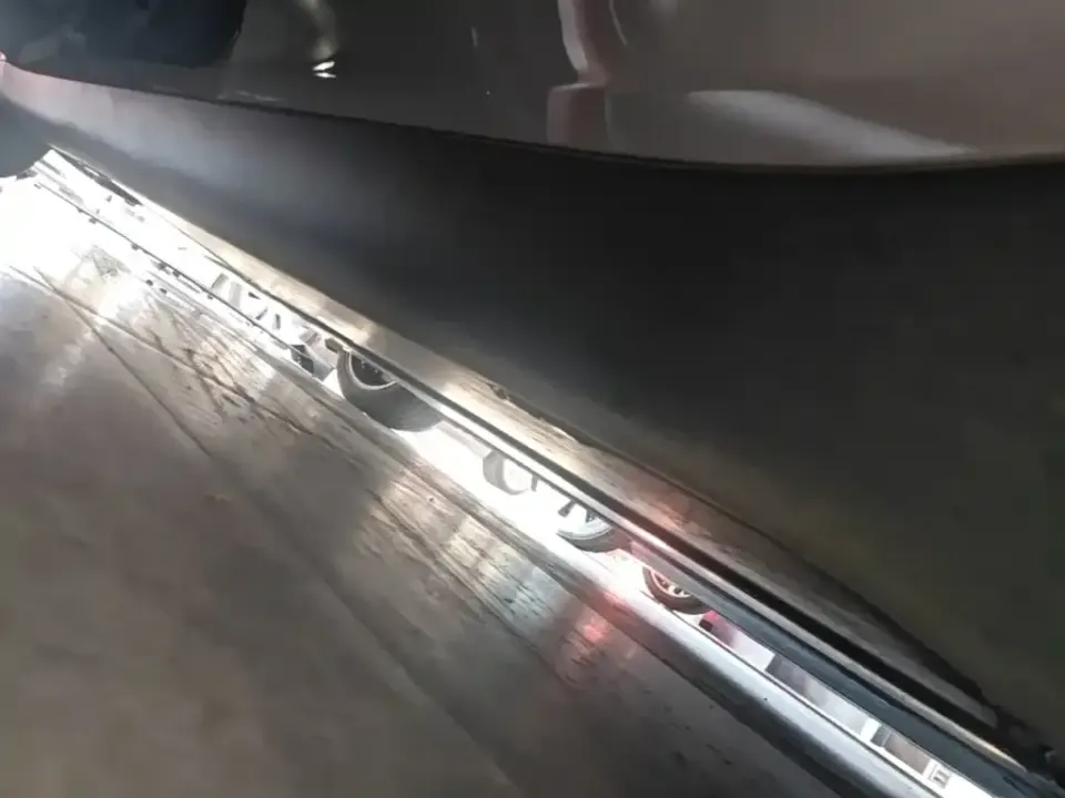 Tesla Model Y L