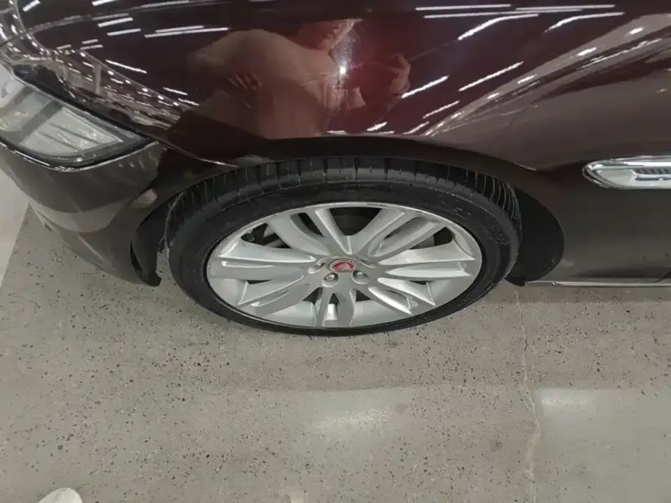 Jaguar XFL