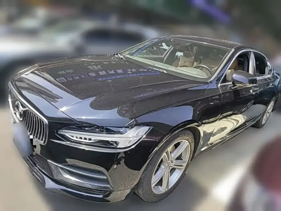 Volvo S90