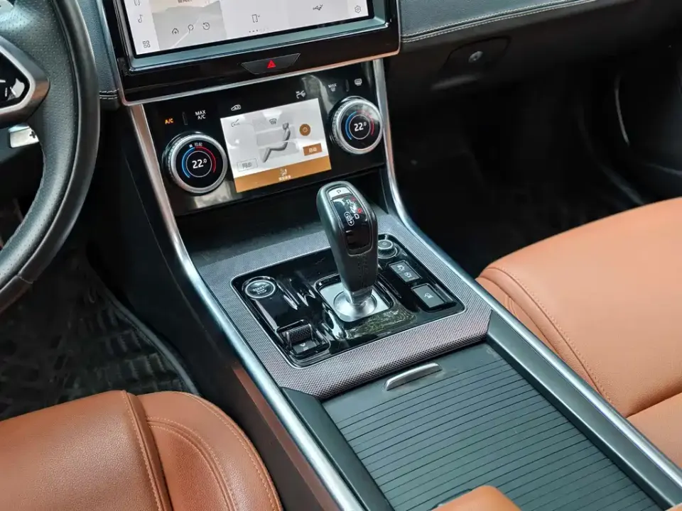 Jaguar XEL