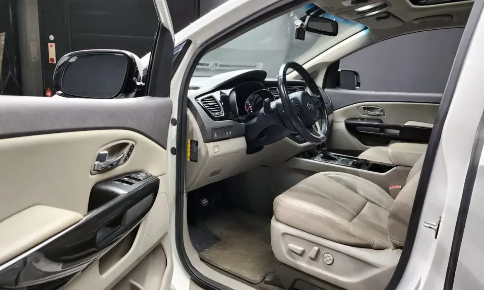 Kia Canival