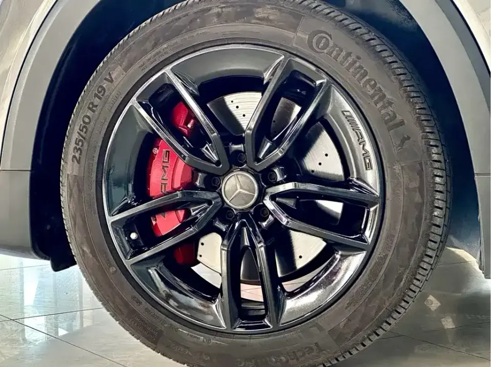 Mercedes-Benz GLB AMG