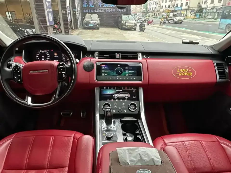 Land Rover Sport