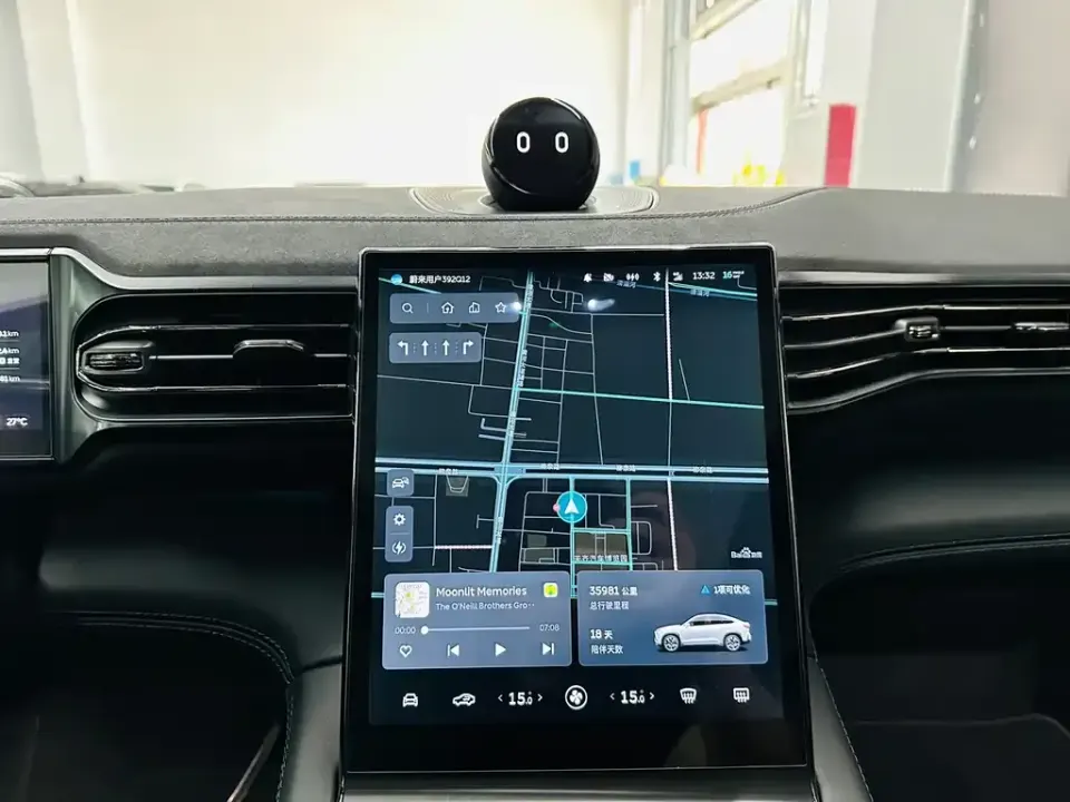 Nio EC6