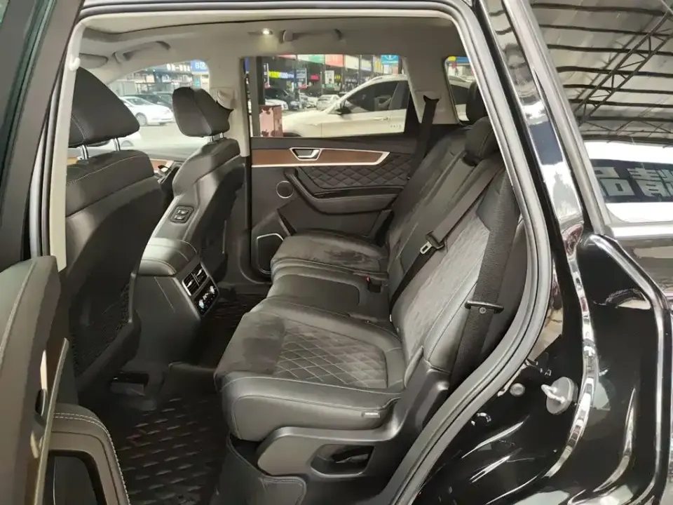 Hongqi Hongqi HS7