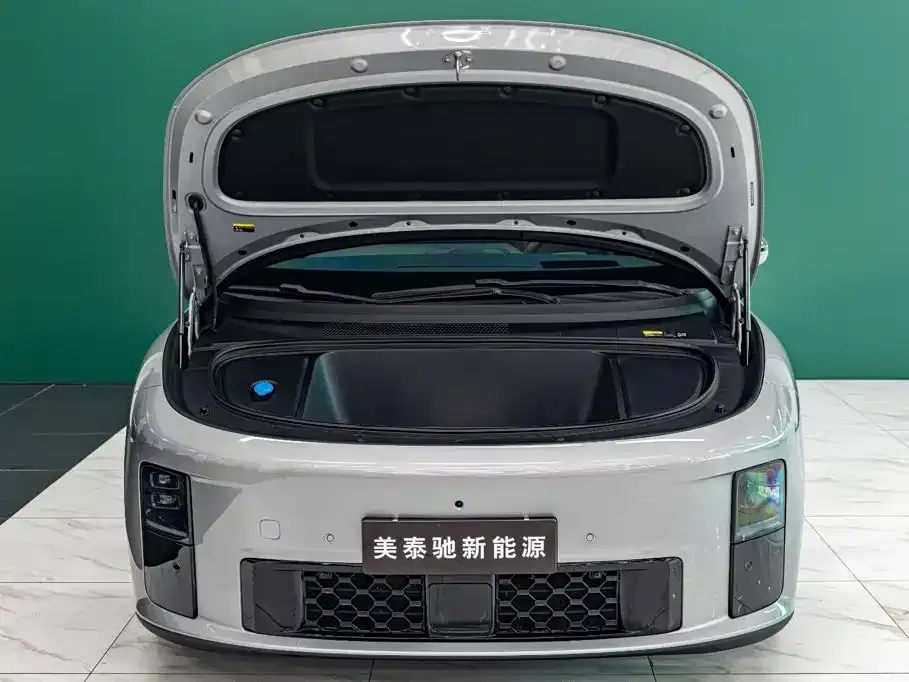 Li Li i6