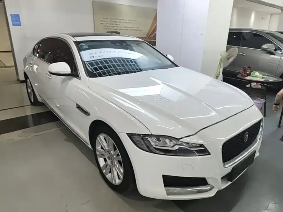 Jaguar XFL